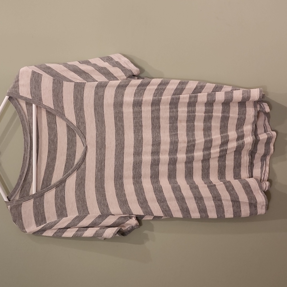 FINAL DROP Soft & Lightweight Grey Striped Tee